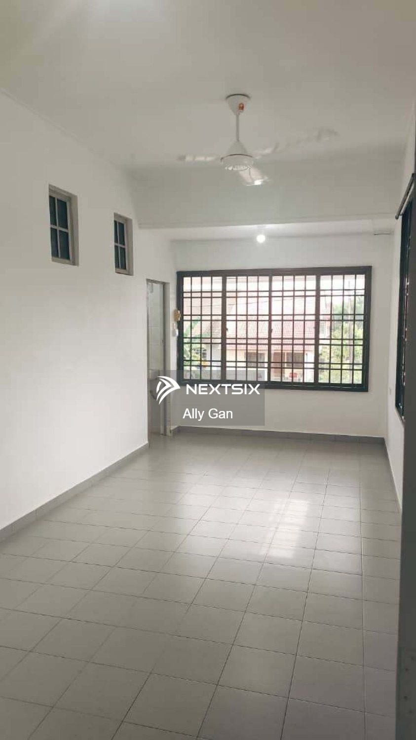 2-sty Terrace/Link House For Sale in Johor Bahru Johor - Image 9