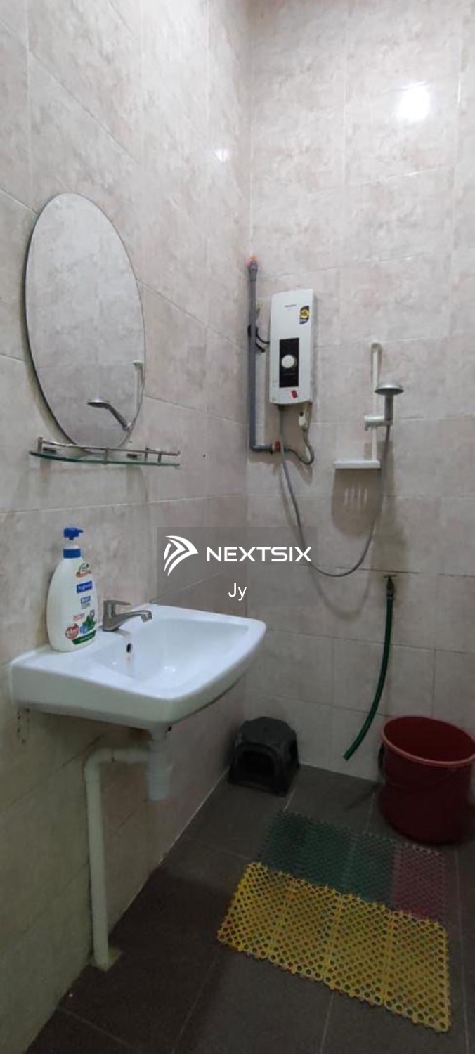 1-sty Terrace/Link House For Sale in Plentong Johor - Image 8