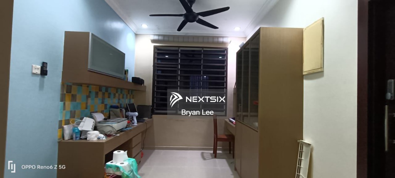 Cluster House For Sale in Ulu Tiram Johor - Image 6