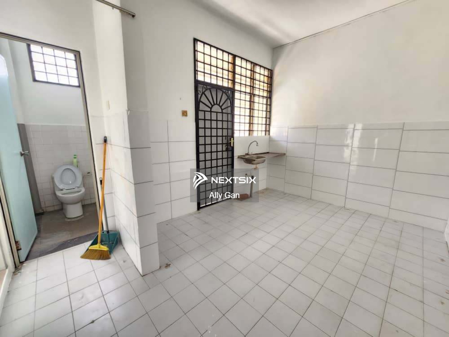 2-sty Terrace/Link House For Sale in Johor Bahru Johor - Image 10