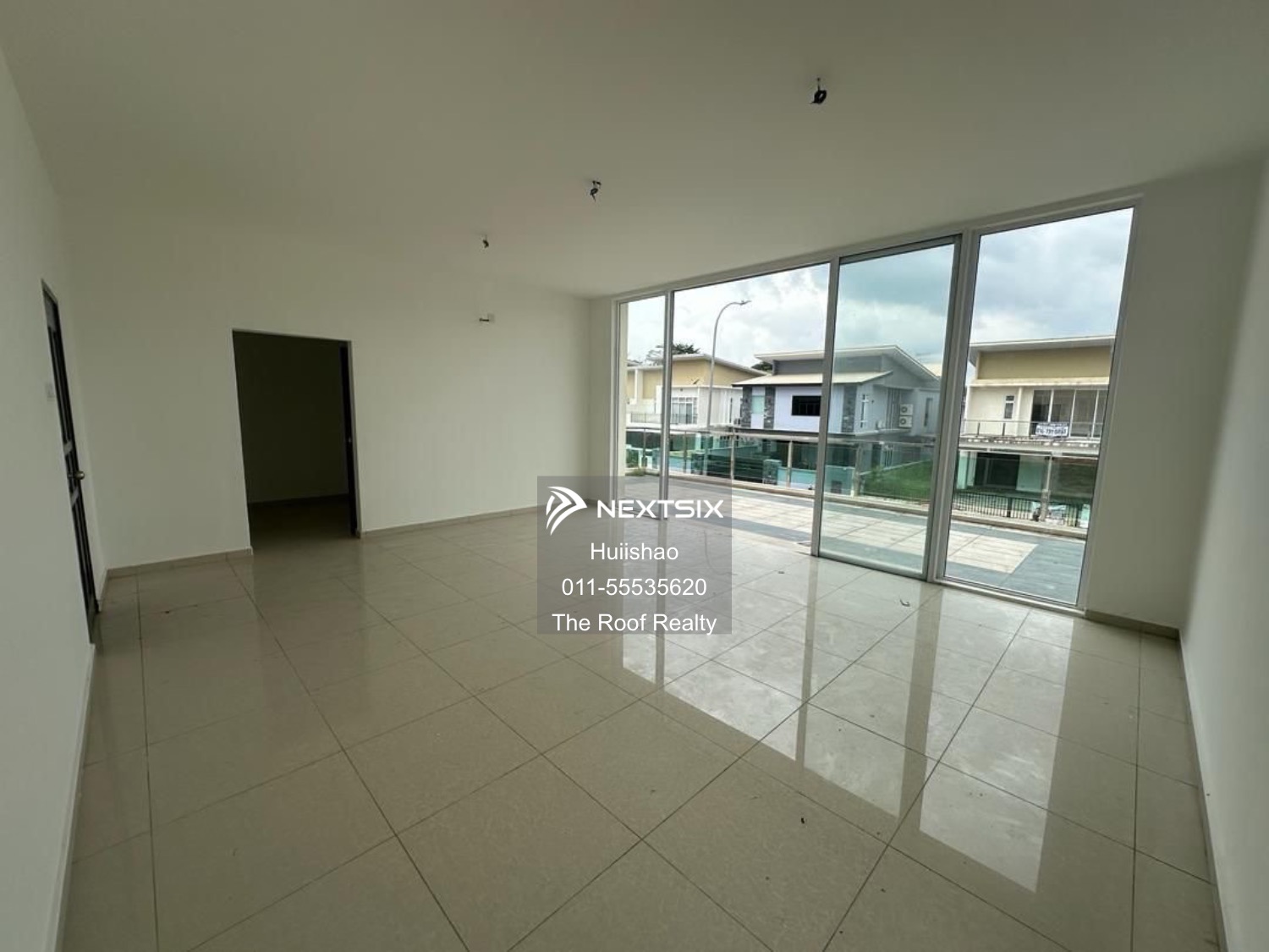 Bungalow For Sale in Pekan Nanas Johor - Image 7