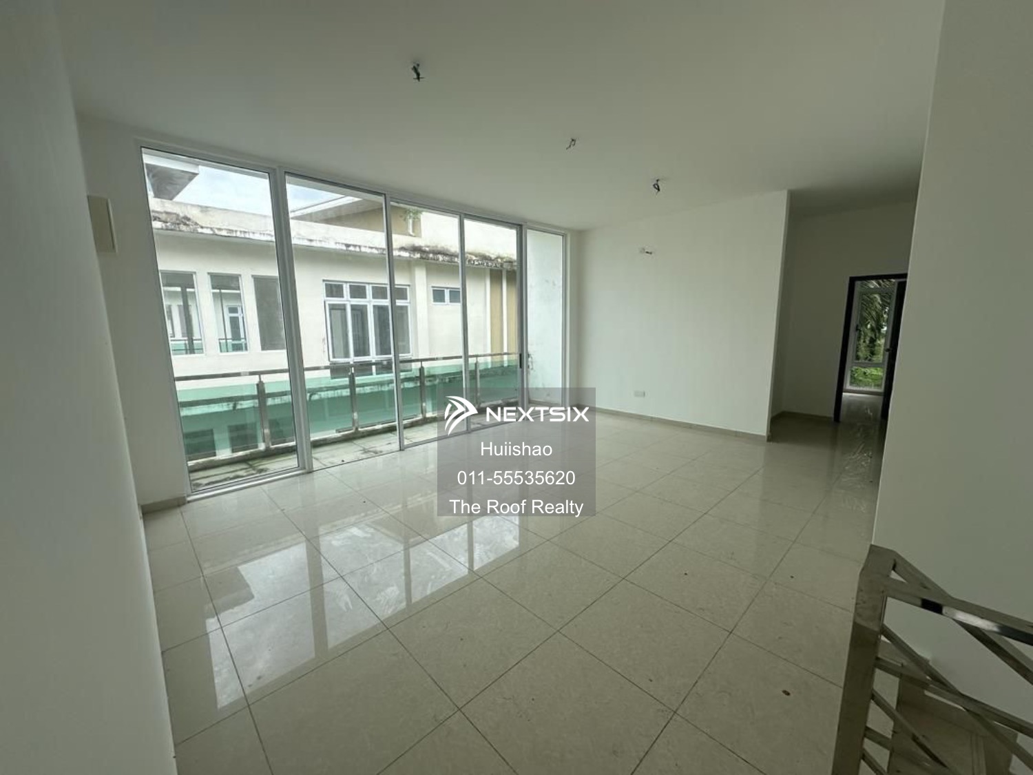 Bungalow For Sale in Pekan Nanas Johor - Image 9