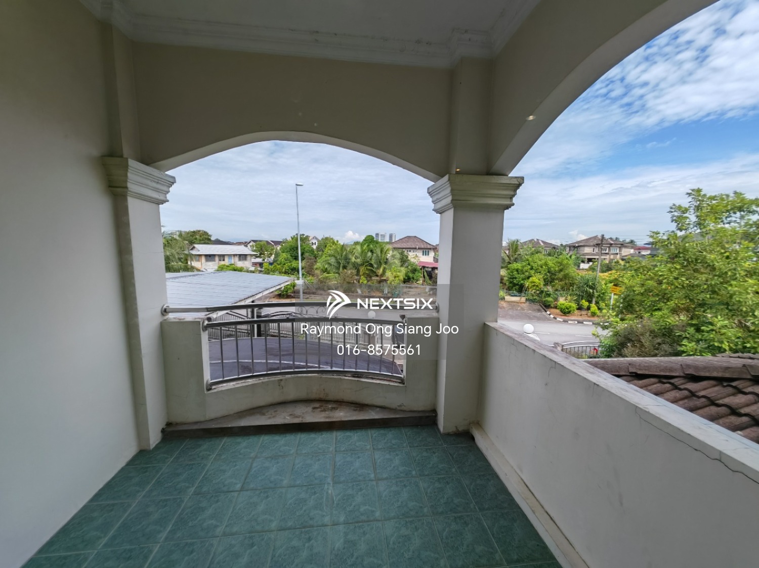 Semi-detached House For Sale in Kuching Sarawak - Image 11