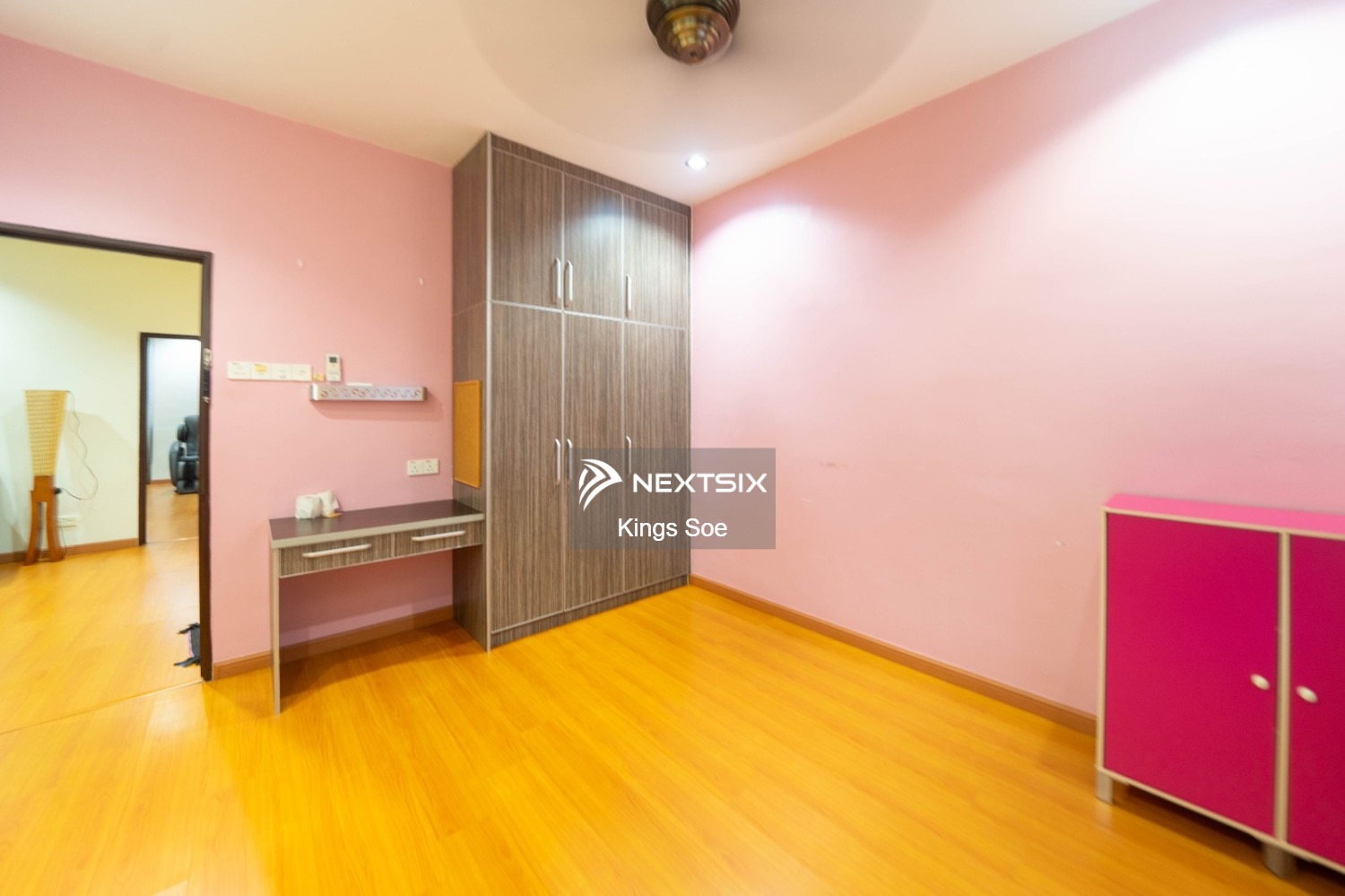 Semi-detached House For Sale in Klang Selangor - Image 10