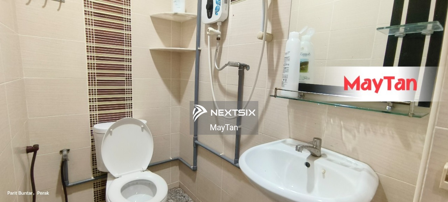 2-sty Terrace/Link House For Rent in Parit Buntar Perak - Image 7