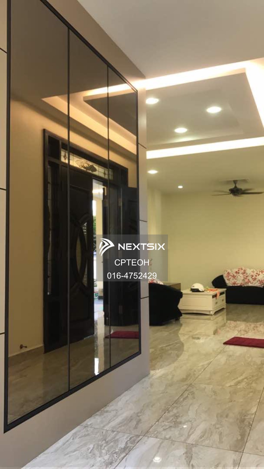 Bungalow For Sale in Batu Ferringhi Penang