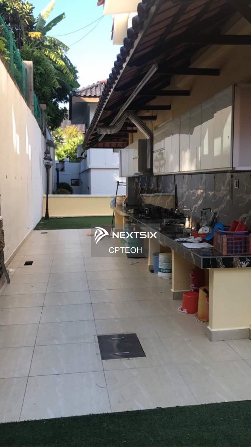 Bungalow For Sale in Batu Ferringhi Penang - Image 5