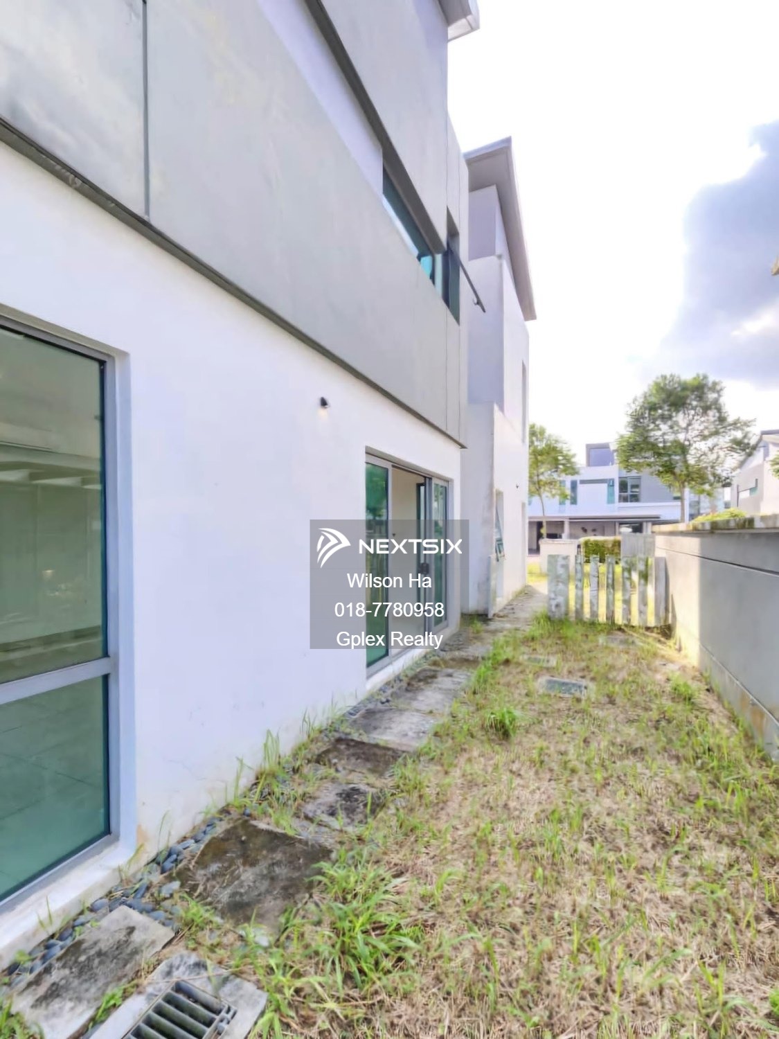 Semi-detached House For Sale in Ayer Baloi Johor - Image 13