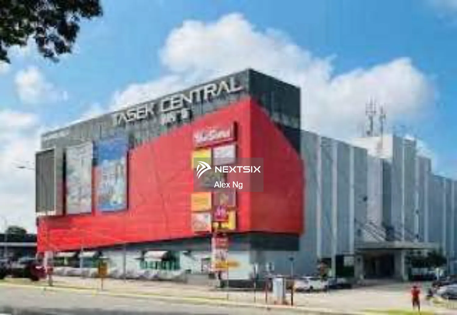 Taman Ungku Tun Aminah 3 Storey Shoplot Corner Unit