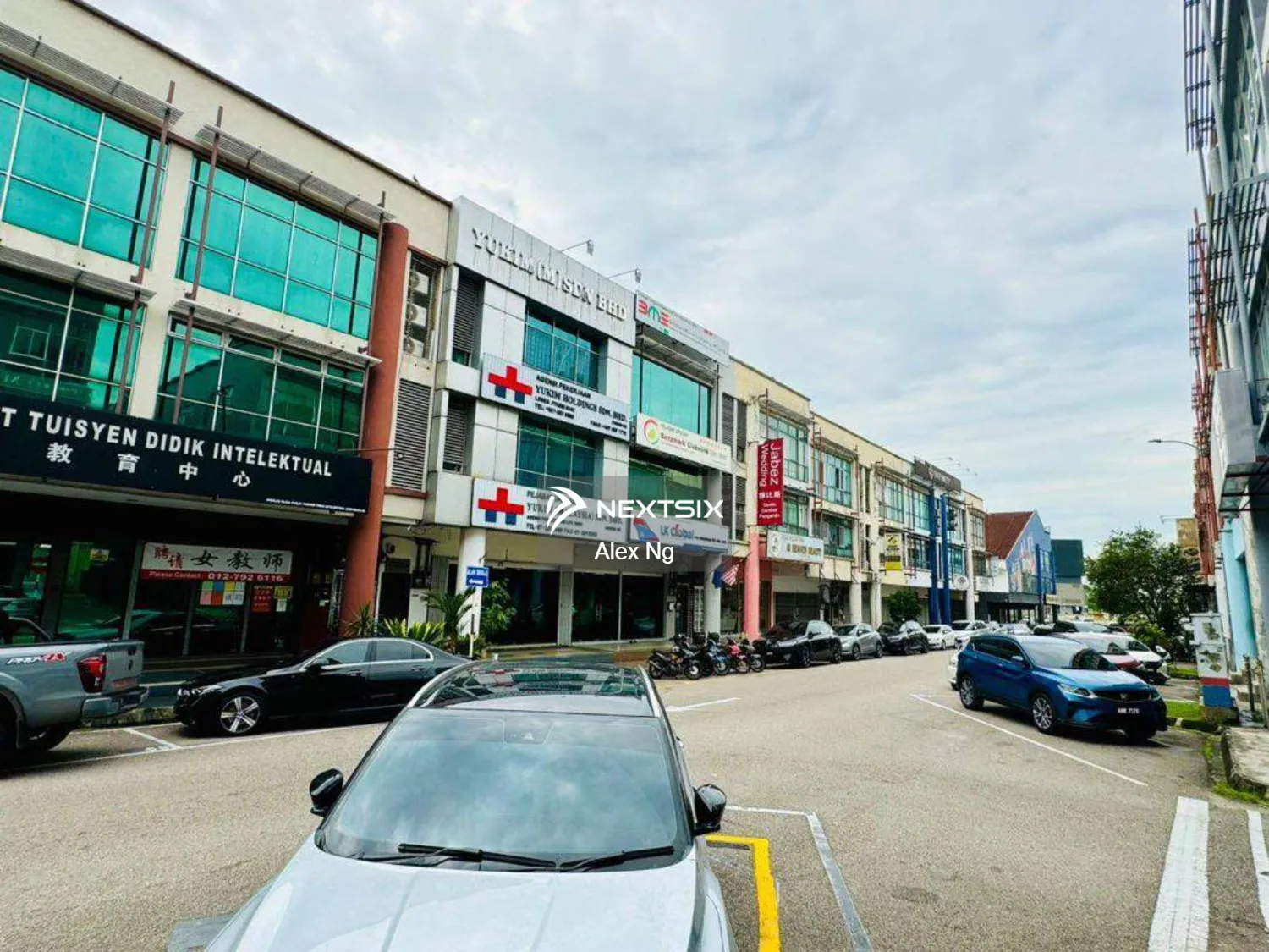 Desa Tebrau 3 Storey Shoplot For Sale