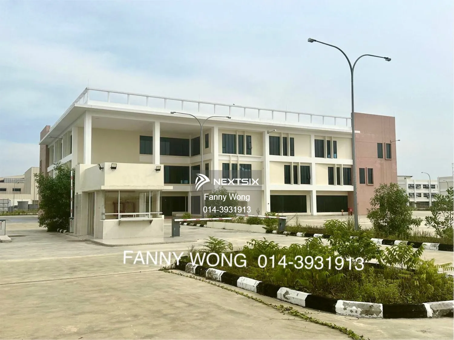 Banting Jenjarom Office Building with Extra Large Land