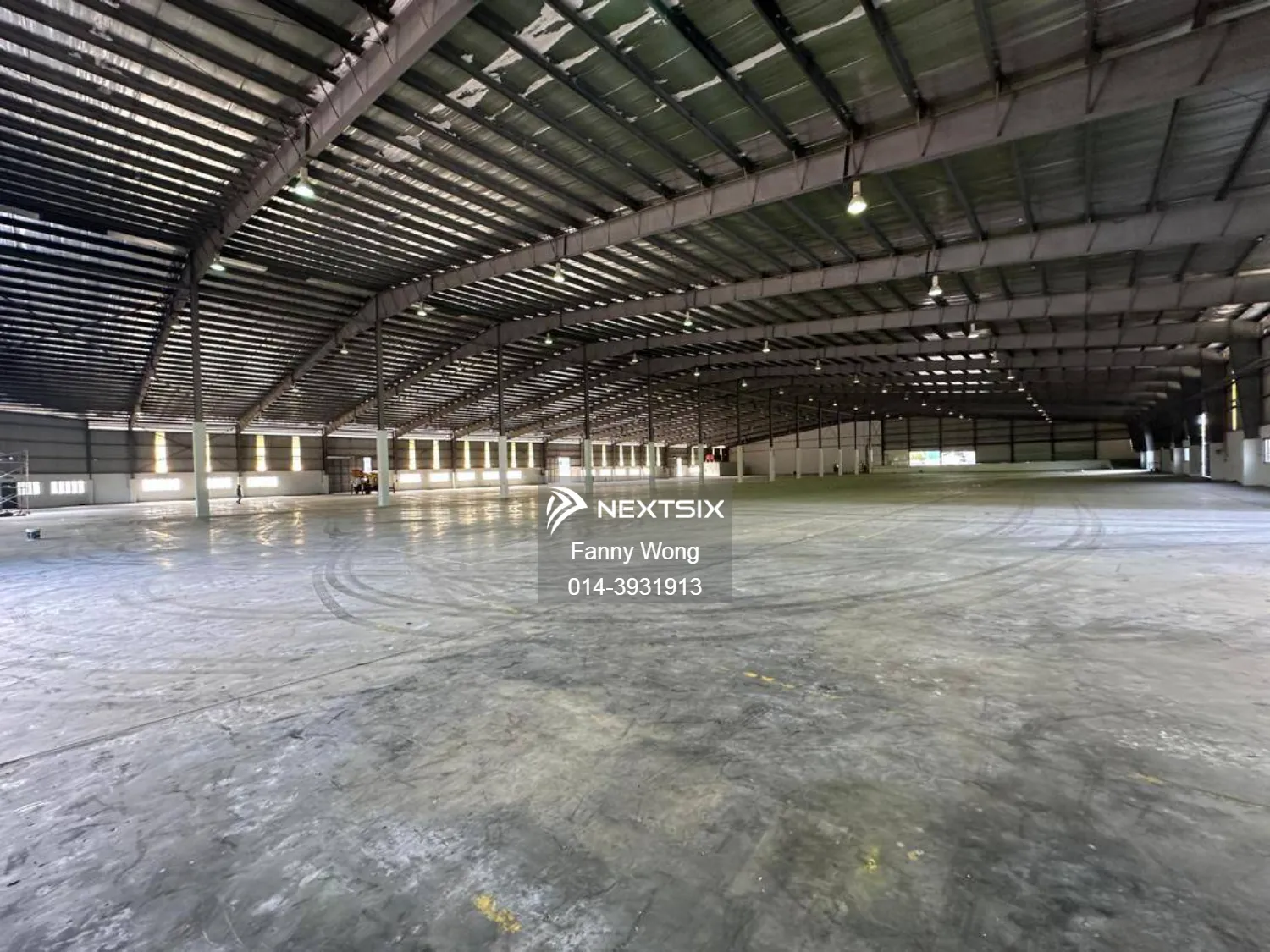 Port Klang Mega Warehouse with Loading Bays for Sale