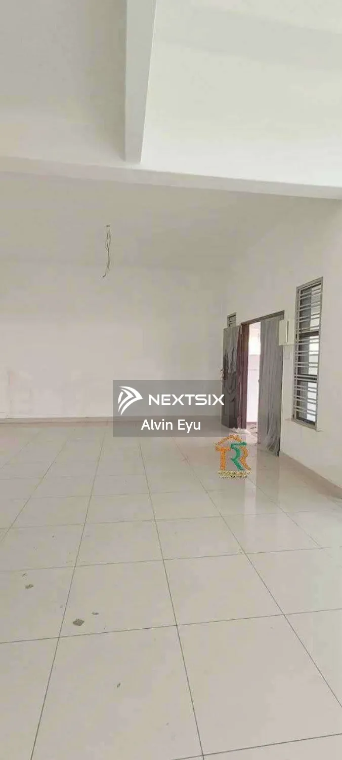 Semi-detached House For Sale in Batu Pahat Johor - Image 4