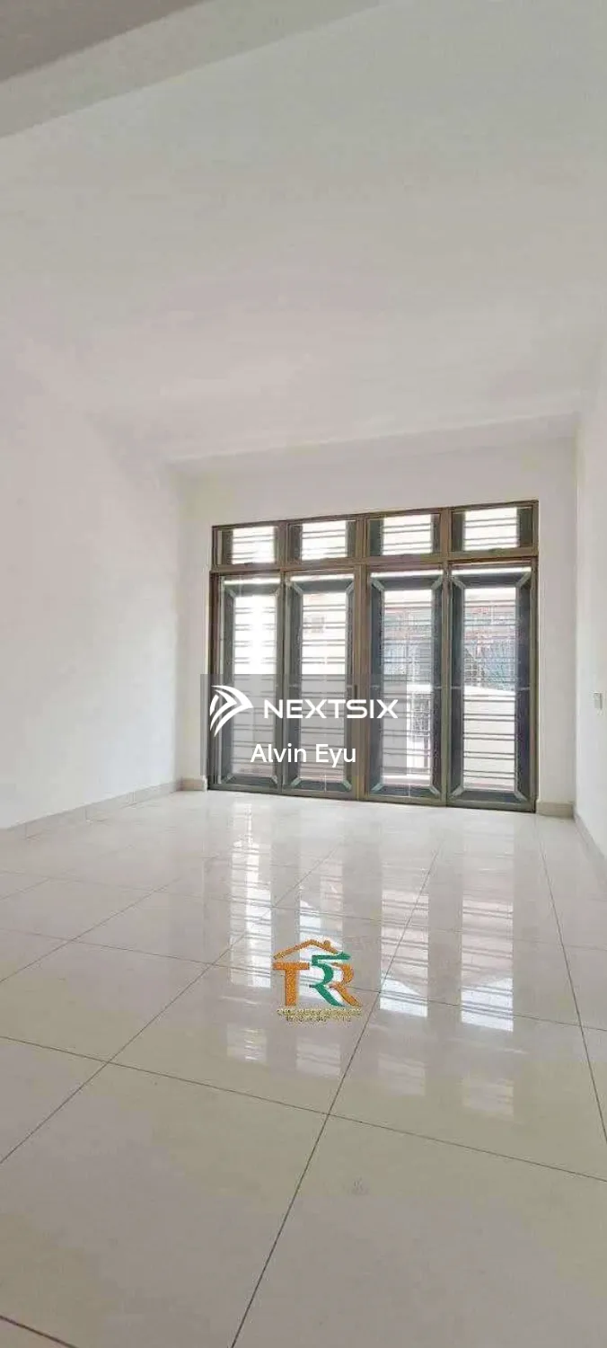 Semi-detached House For Sale in Batu Pahat Johor - Image 5