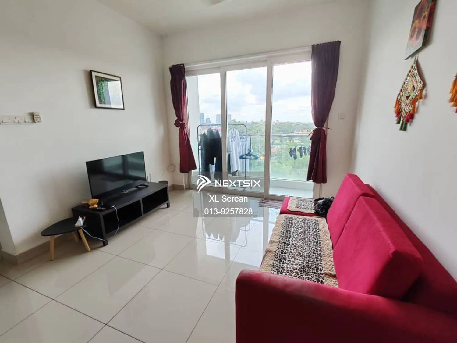 Season Luxury Apartment
