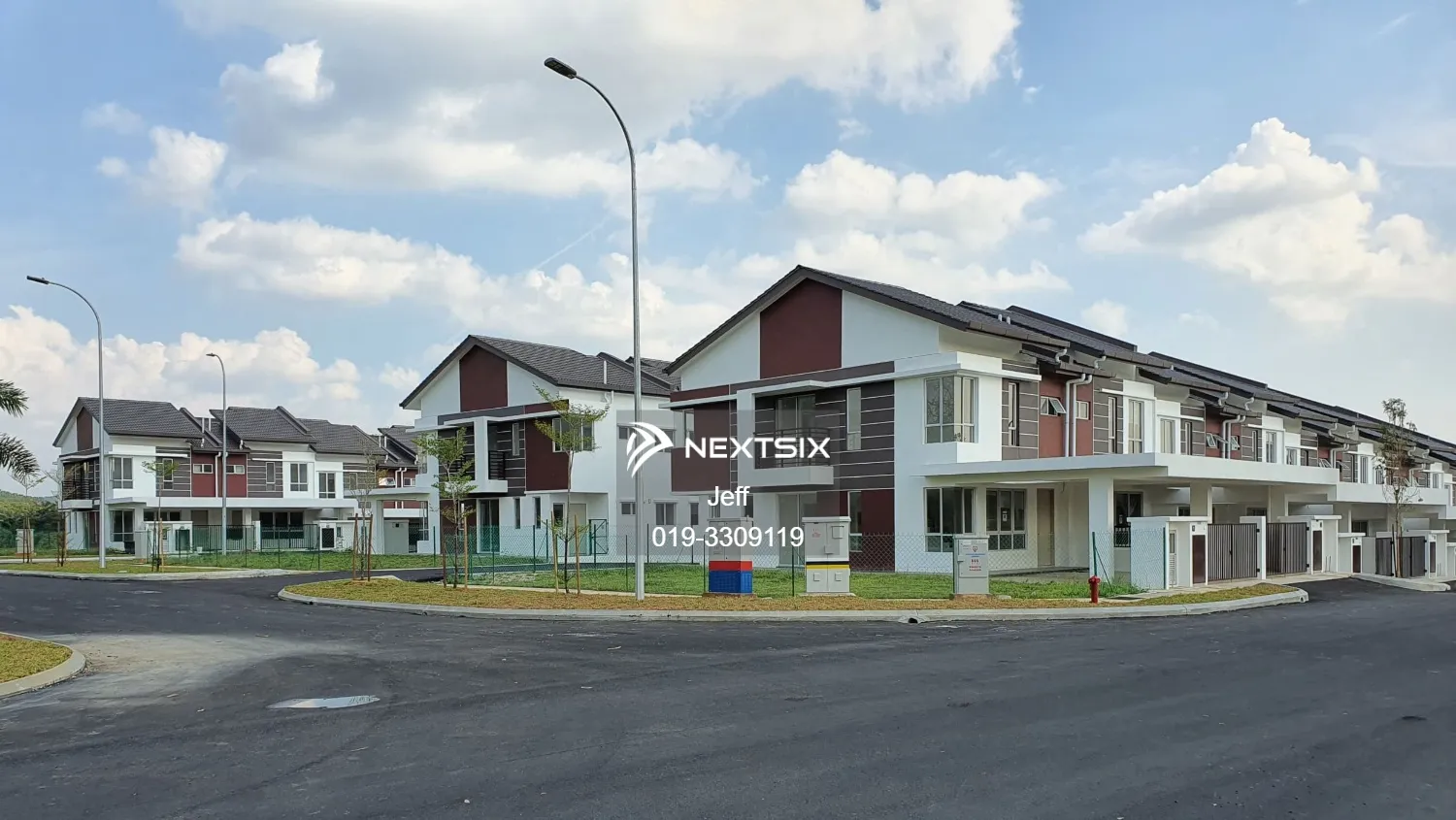 Full Loan + Freehold 4R3B 2 Storey House, Nilai (4 mins to KTM Nilai)