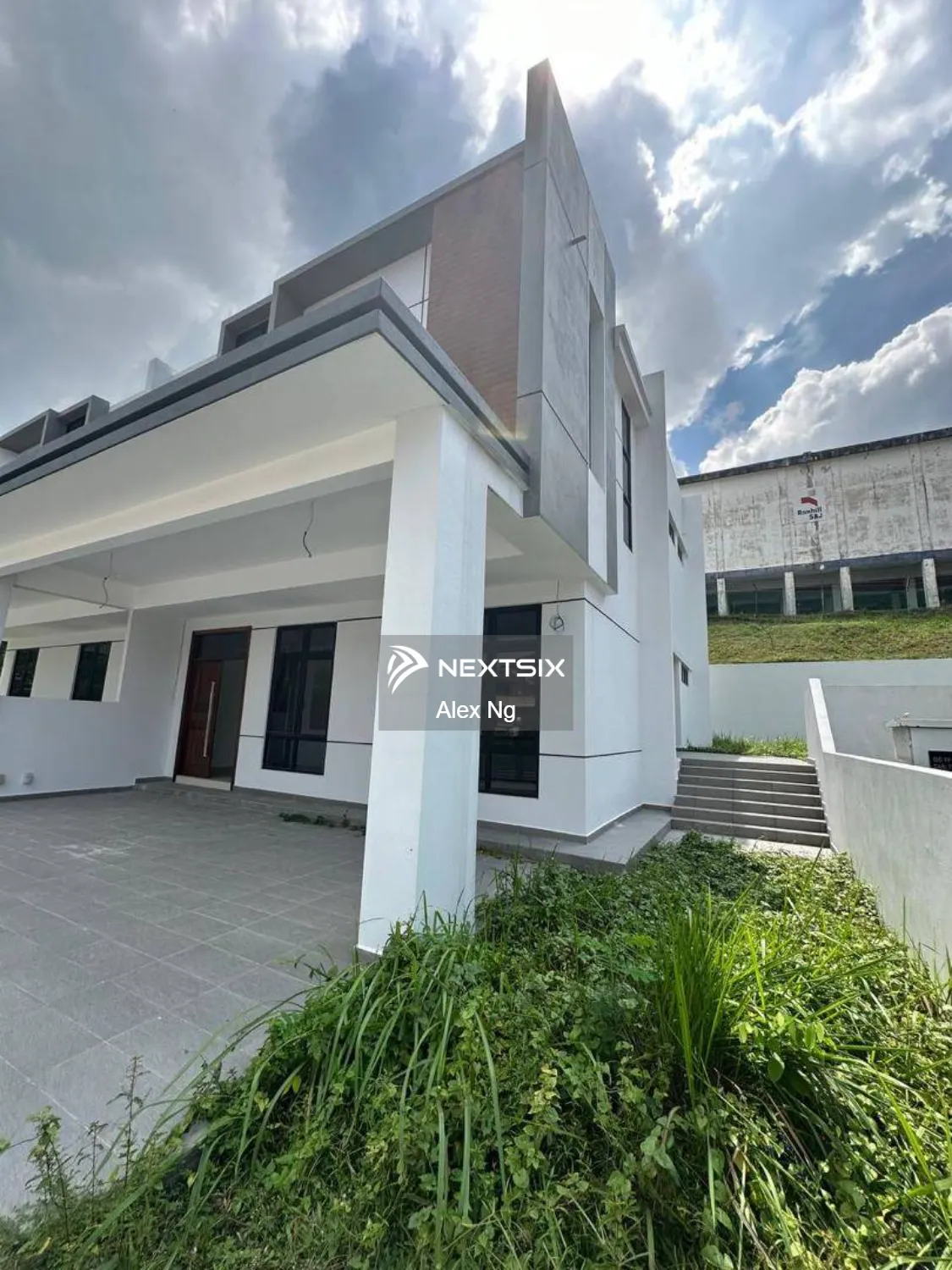 Taman Perling Semi-D House For Sale
