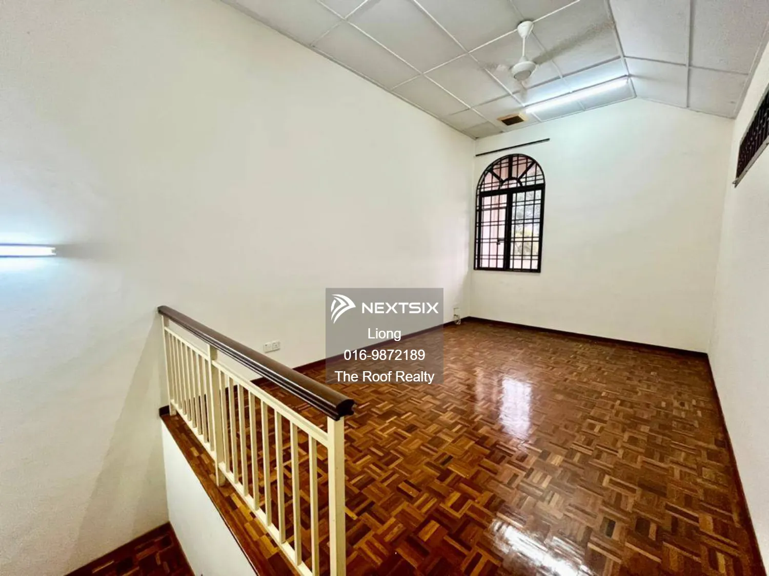 Taman Pelangi Indah Jalan Ayu 1.5层排屋 1.5 Storey Terrace