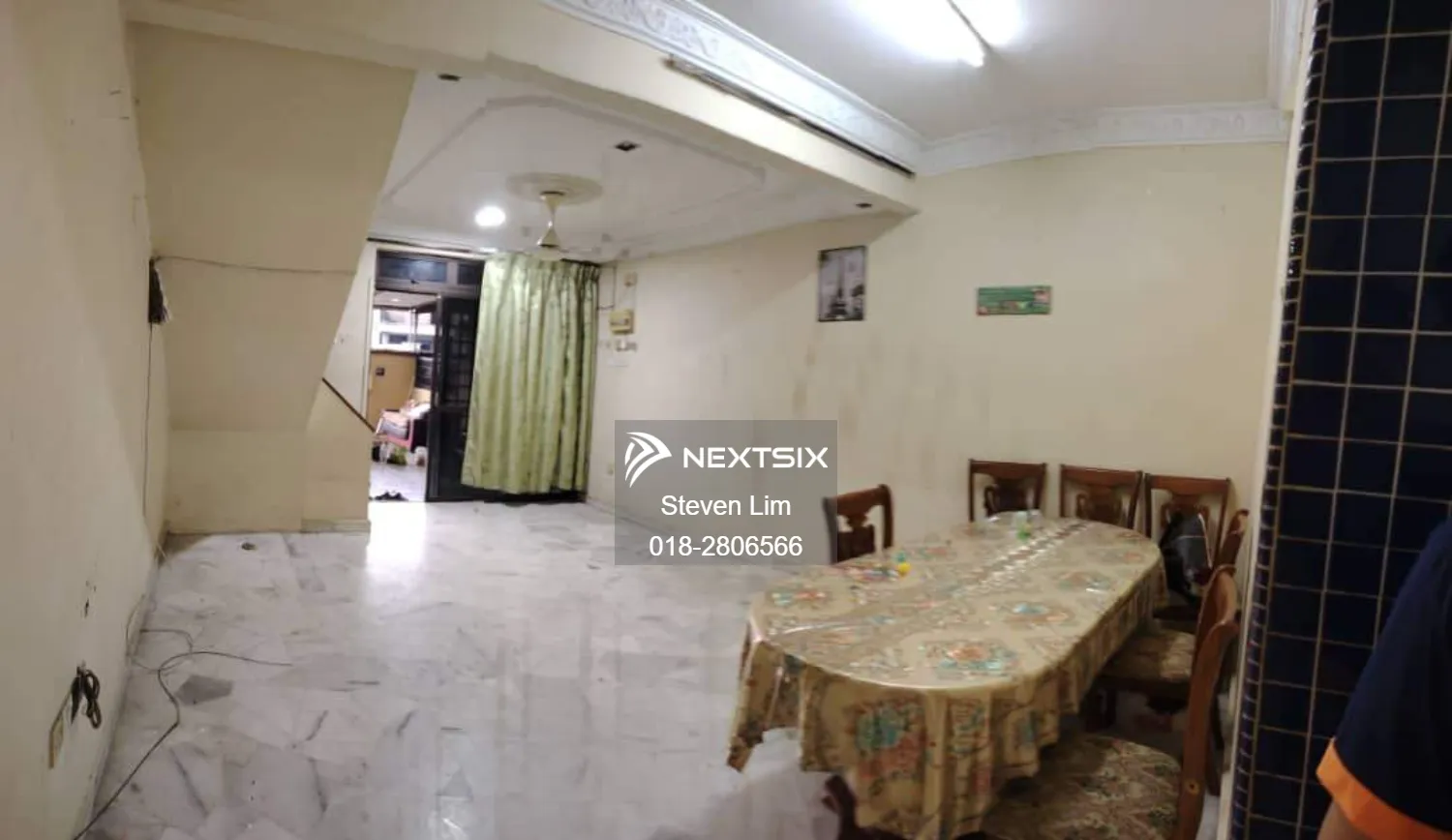 Taman Tan Sri Yacob Double Storey Terrace House
