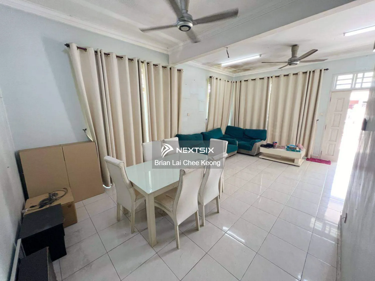 1.5 Storey @ Jalan Enau / Taman Daya / Corner Lot / Partial Furnish