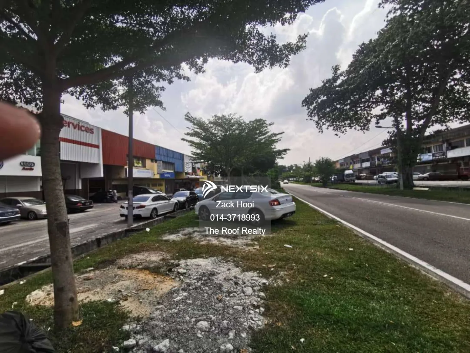 Taman Johor Jaya, Johor Bahru, Johor @ Jalan Seroja 1.5 Terrace Factory Facing Mainroad For Rent