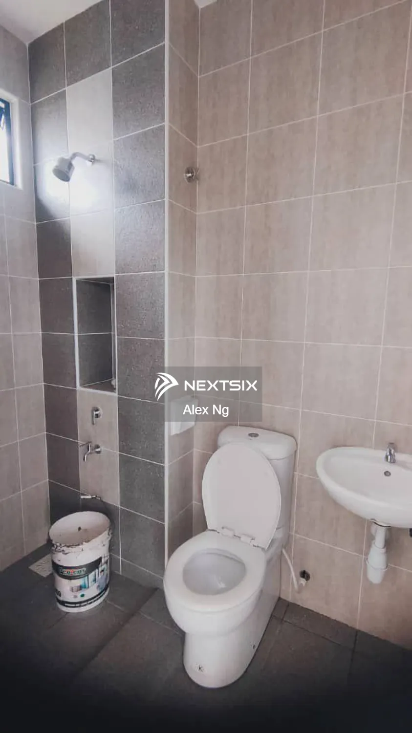 Semi-detached House For Sale in Johor Bahru Johor - Image 8