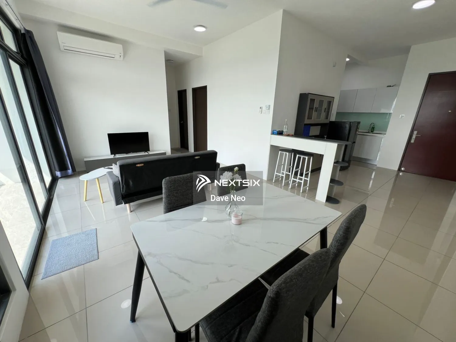 8scape Residences