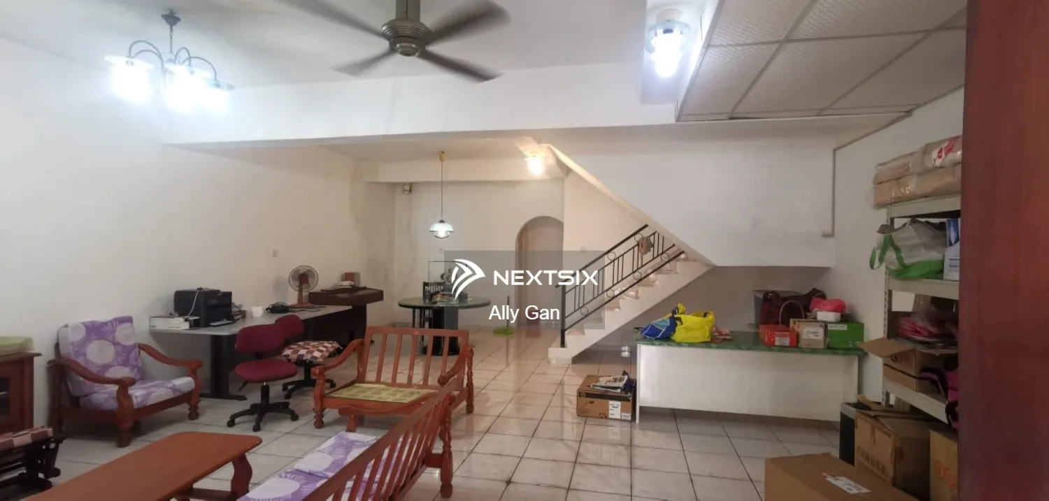 2-sty Terrace/Link House For Sale in Johor Bahru Johor - Image 2