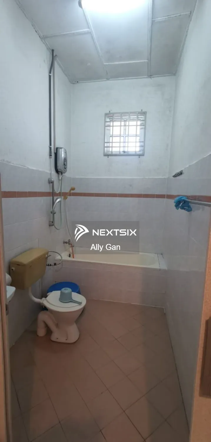 2-sty Terrace/Link House For Sale in Johor Bahru Johor - Image 5