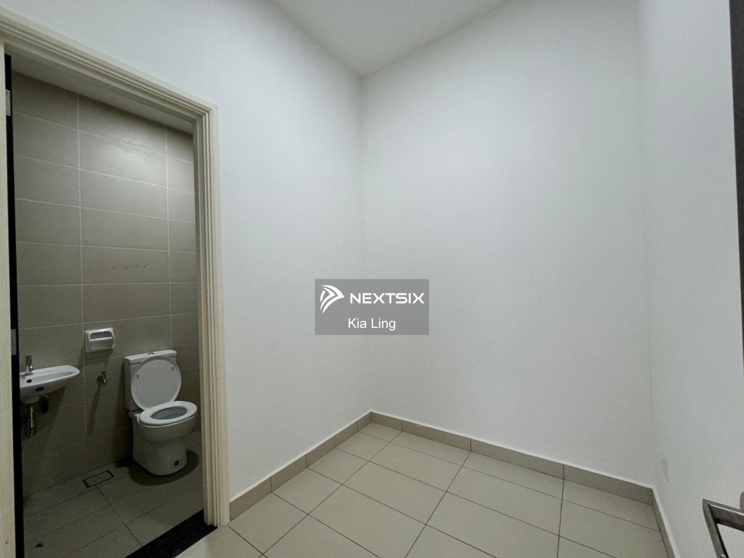 Semi-detached House For Sale in Tebrau Johor - Image 11