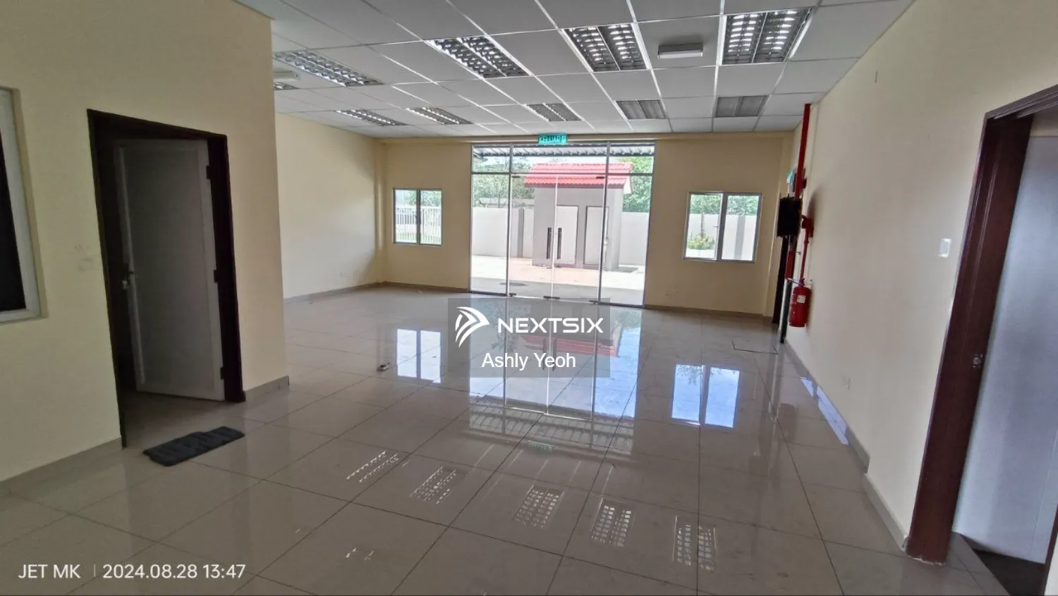 With 3 STOREY OFFICE Semi-D Factory Warehouse for Rent Kilang berkembar untuk disewa Kapar, 42200 Klang, Selangor