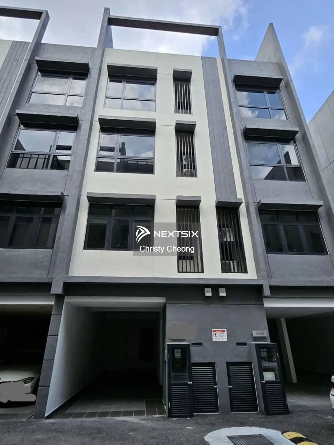 Townhouse For Sale in Serdang Selangor