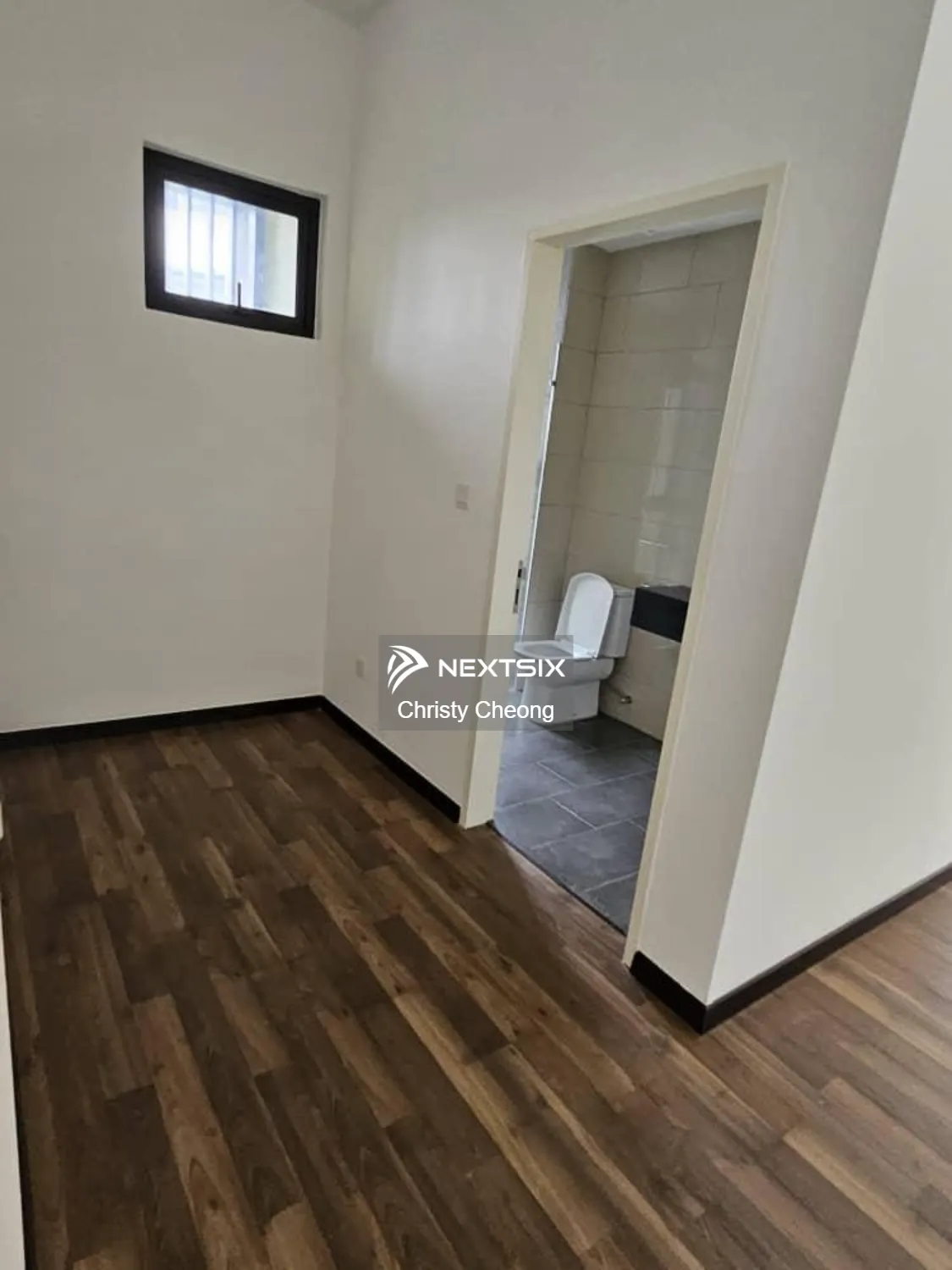 Townhouse For Sale in Serdang Selangor - Image 10