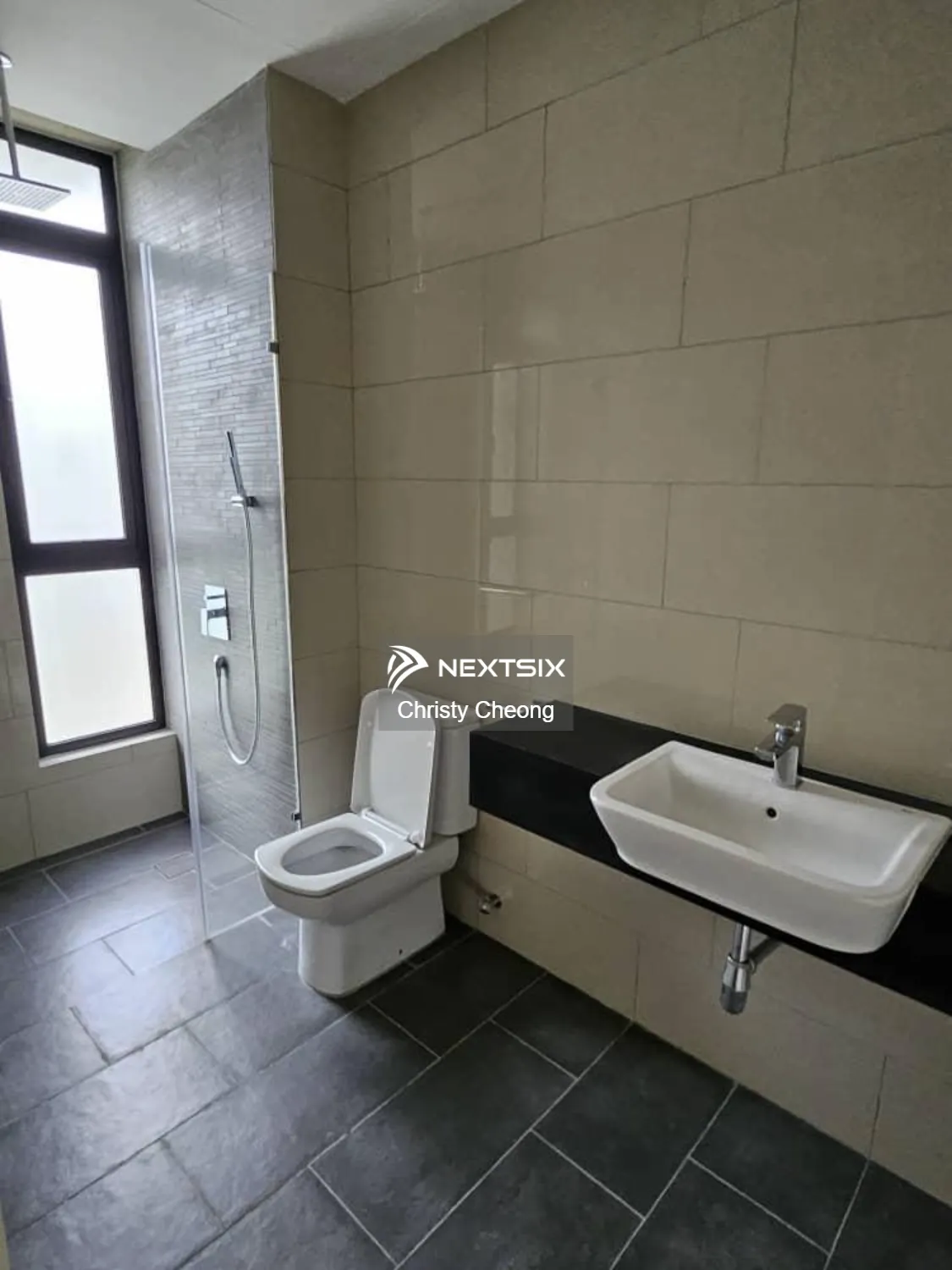 Townhouse For Sale in Serdang Selangor - Image 7