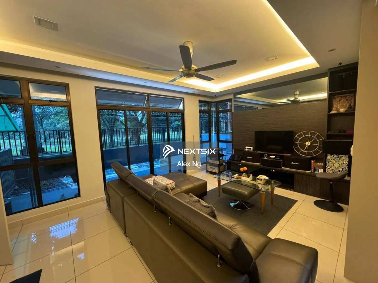 The Golf East Precint Horizon Hills 2.5 Storey Semi-D House