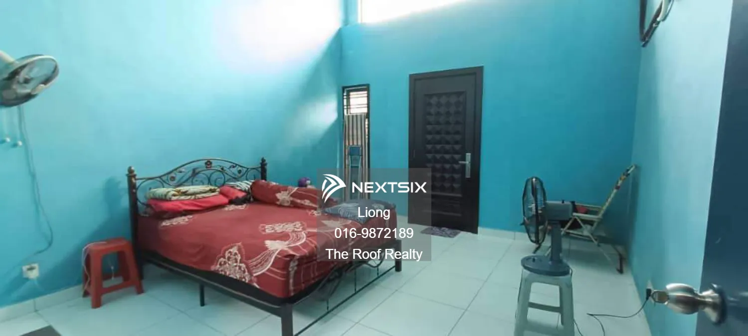 Ulu Tiram Jalan Bestari indah Lily 1 双层排屋 2 storey terrace