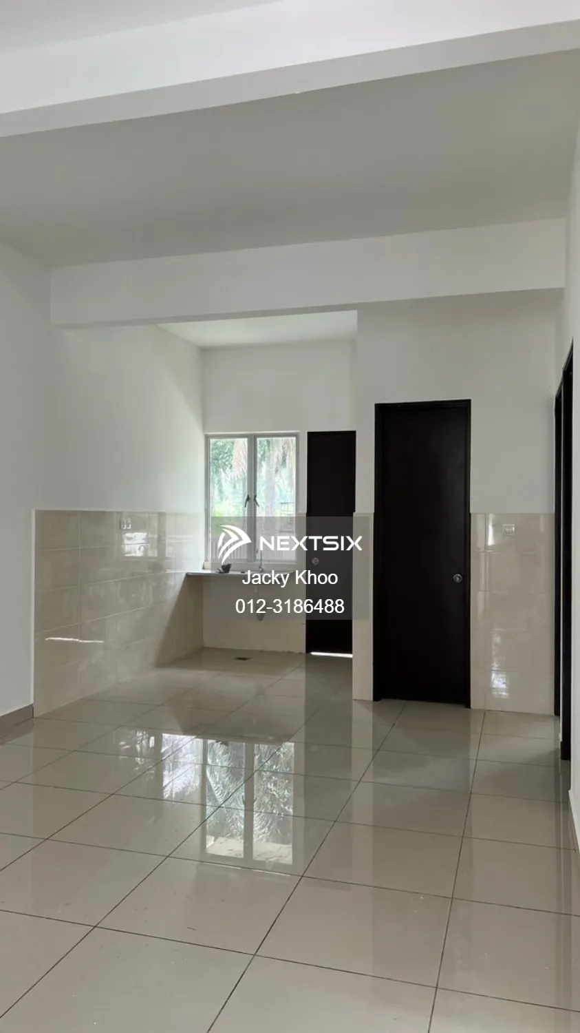 Semi-detached House For Sale in Batang Berjuntai Selangor - Image 12