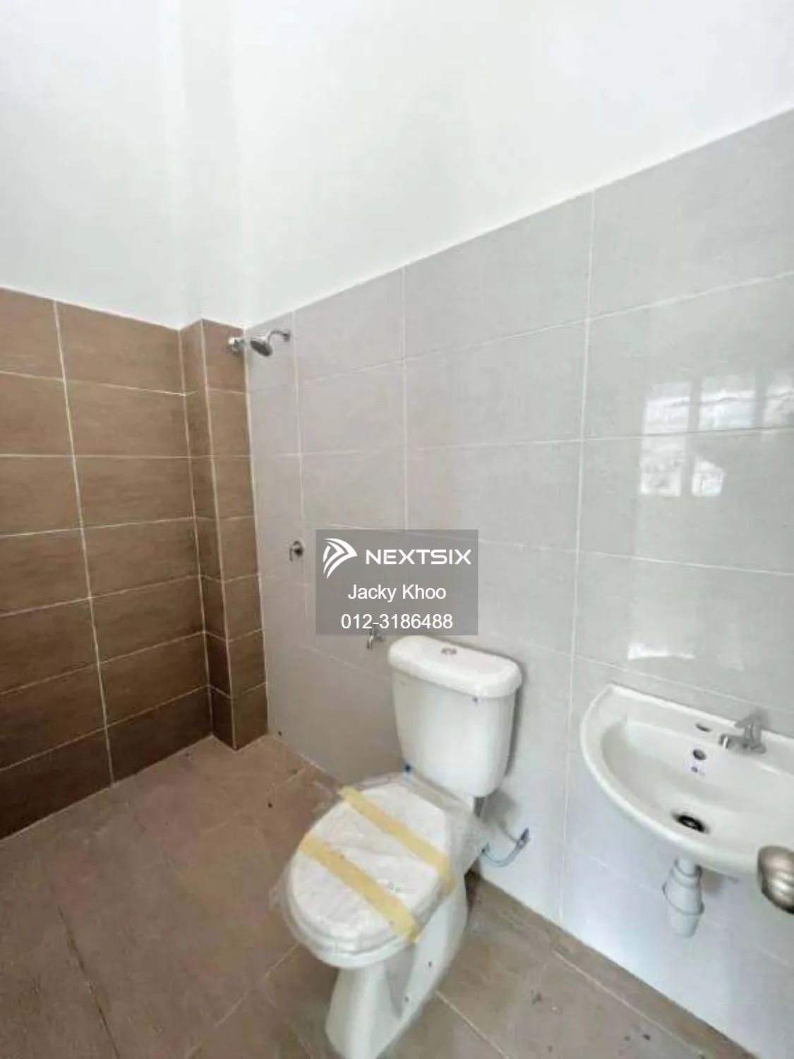 Semi-detached House For Sale in Batang Berjuntai Selangor - Image 14