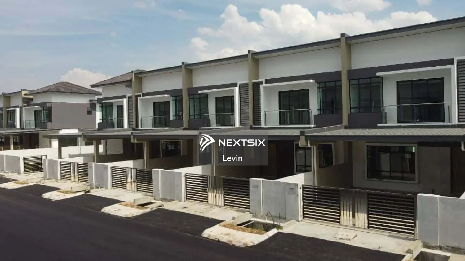 2-sty Terrace/Link House For Sale in Kota Samarahan Sarawak - Image 5