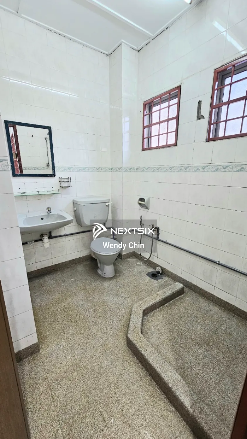 2-sty Terrace/Link House For Sale in Puchong Selangor - Image 13