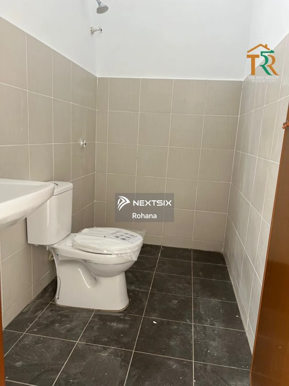 Semi-detached House For Sale in Pekan Pahang - Image 6