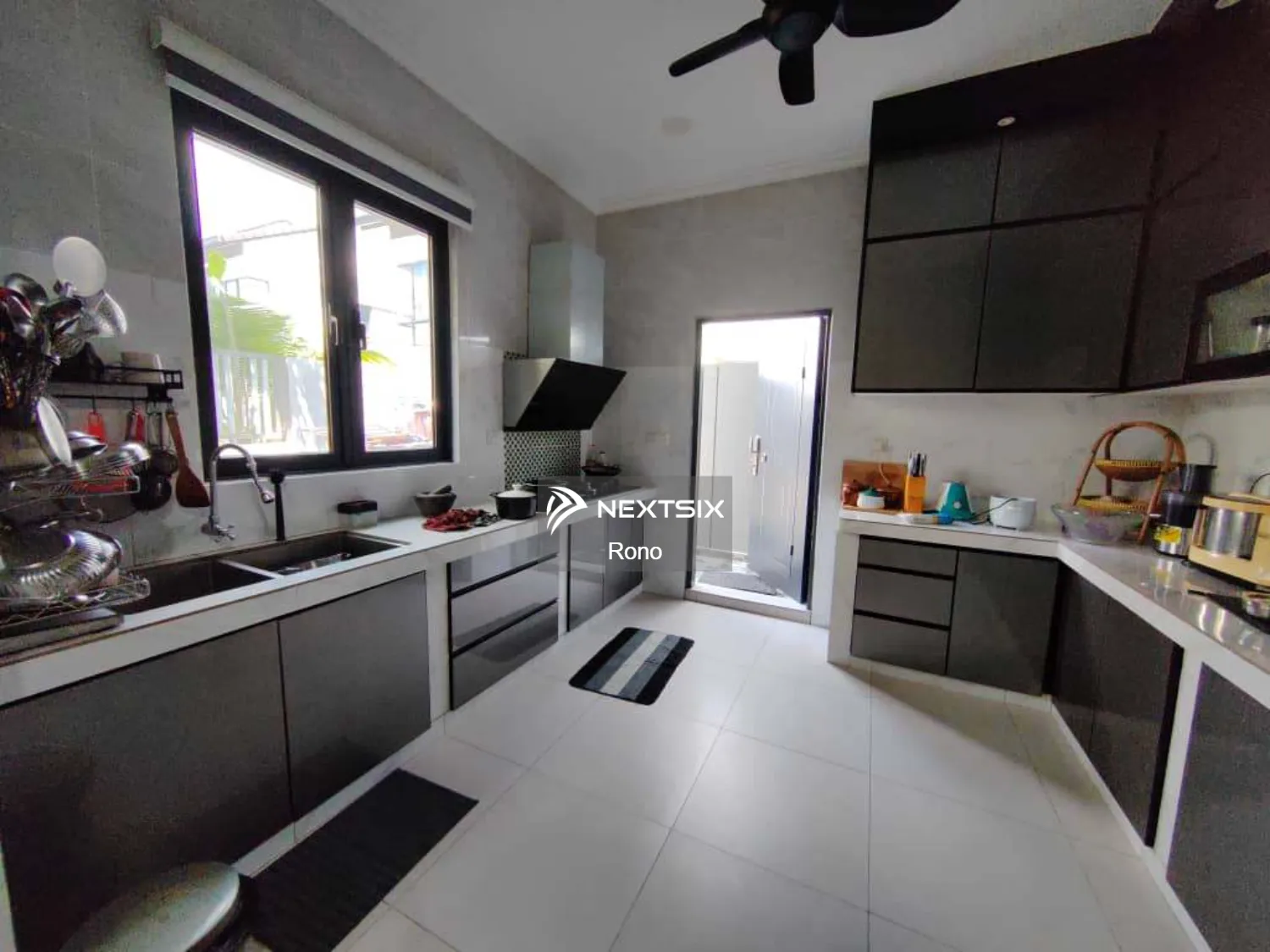 Semi-detached House For Sale in Sungai Buloh Selangor - Image 9