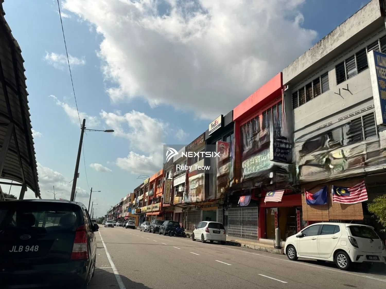 Johor Jaya - 3 Sty Shop Lot (End Lot) For Rent