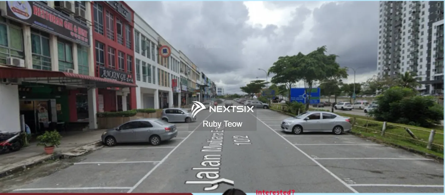Taman Mount Austin - 3 Sty Shop Lot For Rent