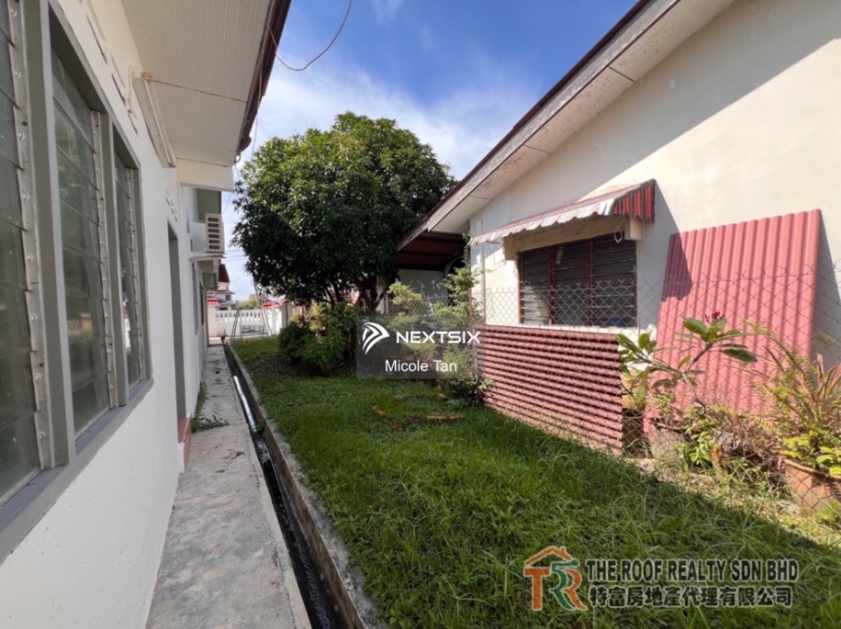 Semi-detached House For Sale in Muar Johor - Image 15