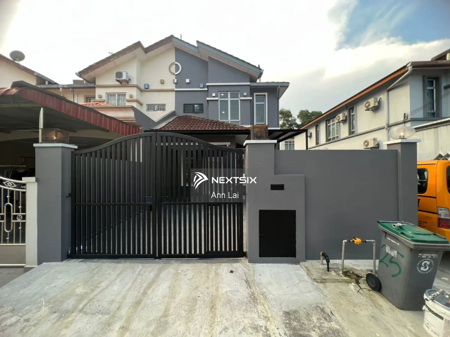 Bukit Indah Bukit Indah Bukit Indah ( Fully Renovated ) Double Storey ( ENDLOT ) Terrace House