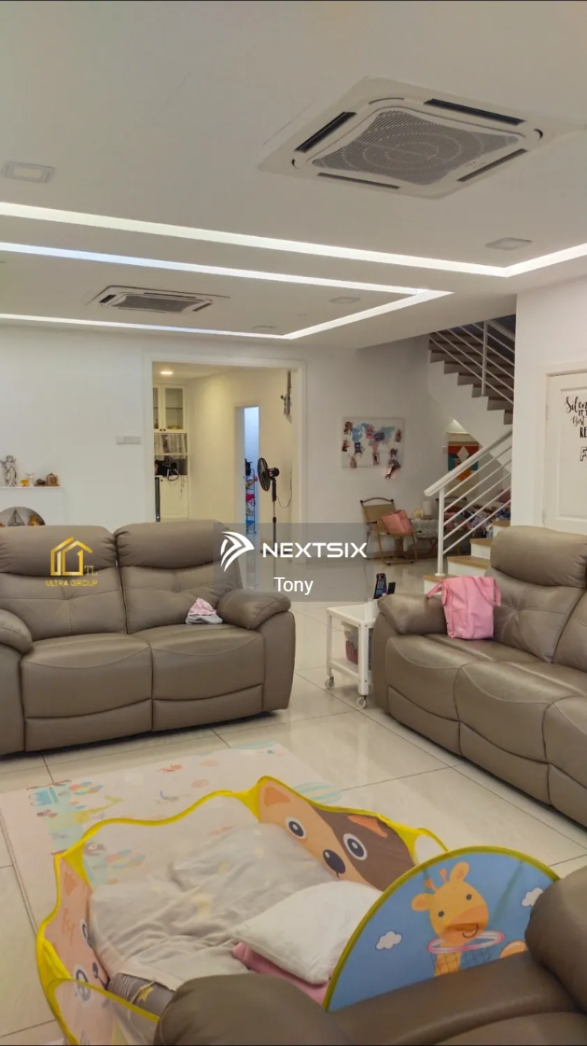 For Sale 2 Storey End Lot house with 12 feet land Land 38 x 75 Built up 26 x 75 Paloma Bukit Raja Klang