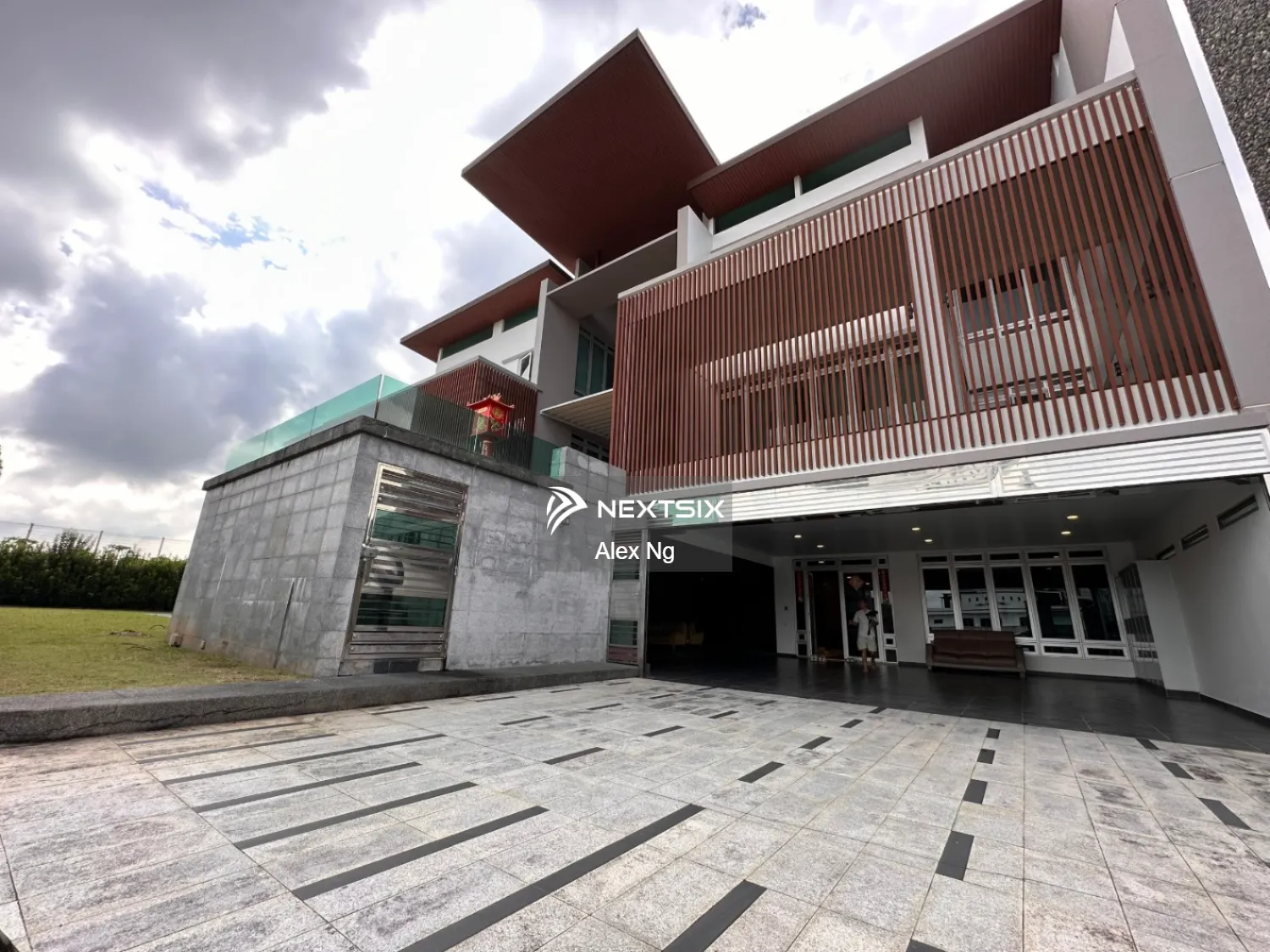 Country Residency @ Bandar Seri Alam 3 Storey Bungalow