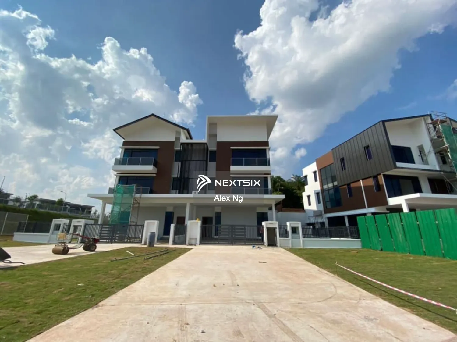 Semi-detached House For Sale in Horizon Hills Johor