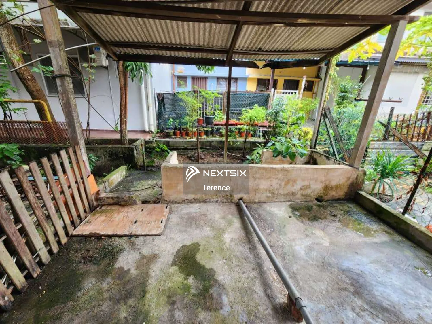 TAMAN PASIR PUTIH